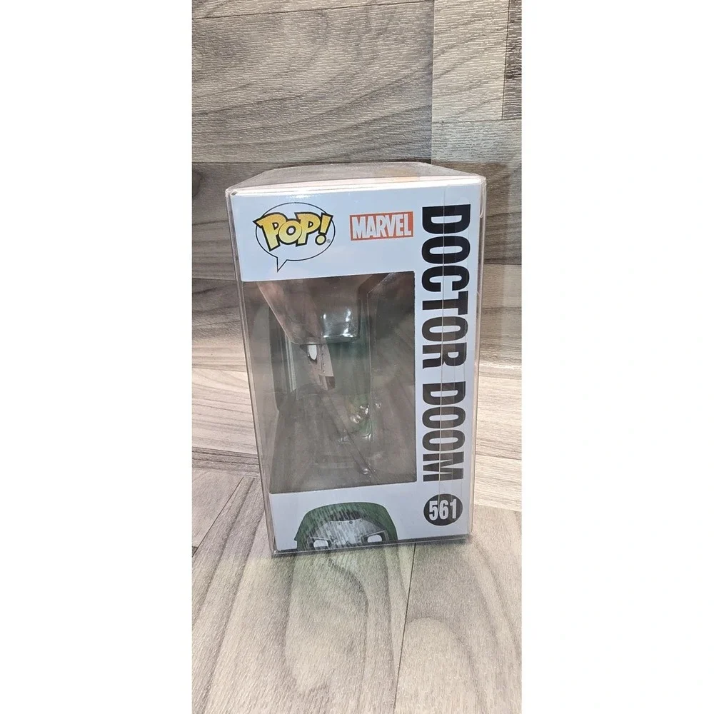 Funko Pop! Marvel Fantastic Four Doctor Doom #561 With Pop Protector